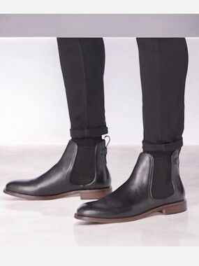 Ted Baker Studded Chelsea Black Leather Boots Size 41
